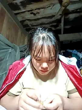 emilyzz online show from May 10, 2026, 3:01 am