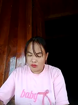 emilyzz online show from July 13, 2026, 2:03 am