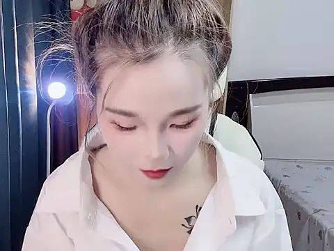 Snapshot of W-Sunflower chatting on October 31, 2025, 2:40 pm W-Sunflower online show from October 31, 2025, 2:40 pm