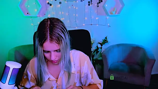 kaela spell  online show from November 15, 2025, 1:14 am