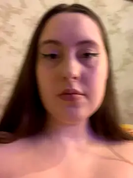 Snapshot of siennsky chatting on October 21, 2025, 9:04 pm siennsky online show from October 21, 2025, 9:04 pm