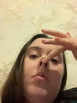 Snapshot of siennsky chatting on November 4, 2025, 1:27 am siennsky online show from November 4, 2025, 1:27 am