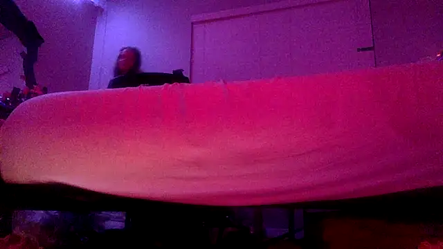 Texxaspearl online show from April 5, 2026, 10:01 am