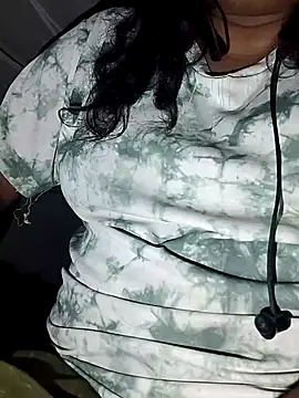 lickcandy online show from October 31, 2025, 5:14 pm