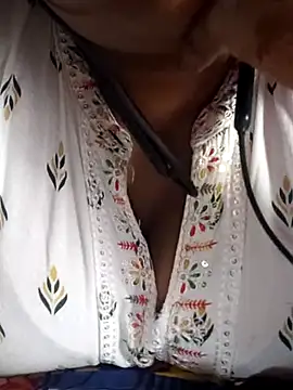 lickcandy online show from November 2, 2025, 7:33 am