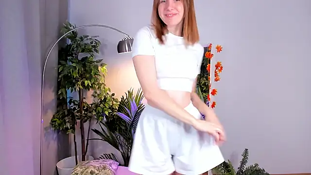 Snapshot of Pink_Muse chatting on October 27, 2025, 1:48 pm Pink Muse online show from October 27, 2025, 1:48 pm