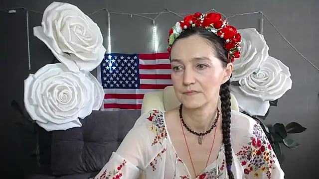 Snapshot of TayaFinch chatting on July 4, 2026, 10:54 am TayaFinch online show from July 4, 2026, 10:54 am