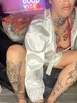 Snapshot of DIRTY_PAISLEY_X chatting on October 24, 2025, 7:54 pm DIRTY PAISLEY X online show from October 24, 2025, 7:54 pm