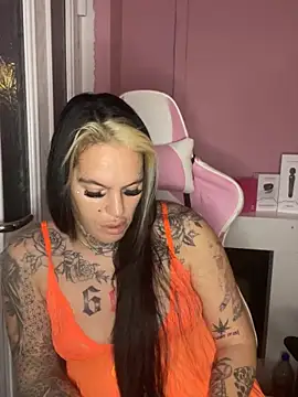 Snapshot of DIRTY_PAISLEY_X chatting on November 24, 2025, 4:40 pm DIRTY PAISLEY X online show from November 24, 2025, 4:40 pm