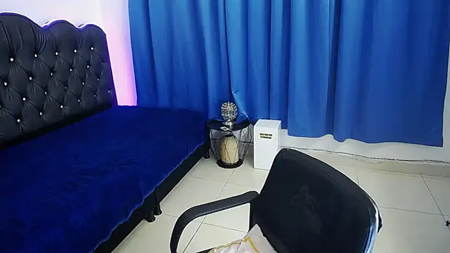 Cordelia Perlman online show from December 4, 2025, 12:47 pm