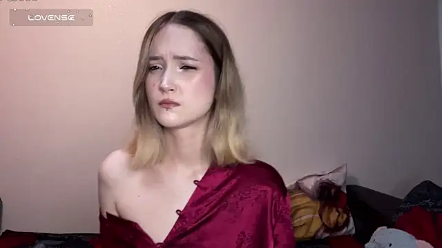 Snapshot of SoftcoreAlly chatting on October 20, 2025, 2:06 pm SoftcoreAlly online show from October 20, 2025, 2:06 pm