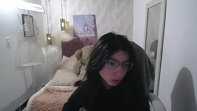 alllyson  online show from October 7, 2025, 8:06 pm