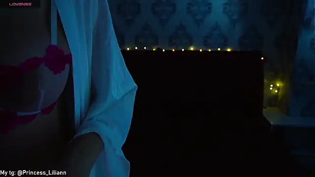 LilyannRosse online show from March 1, 2026, 7:21 am