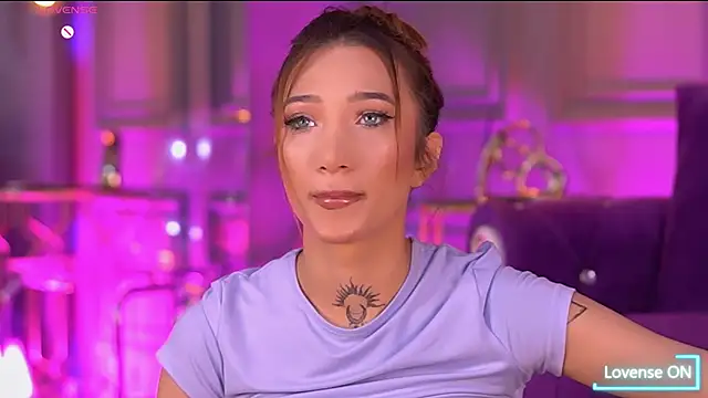 SiennaJayden online show from November 14, 2025, 7:01 pm