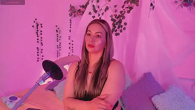 chubbyZoe online show from November 3, 2025, 11:04 pm