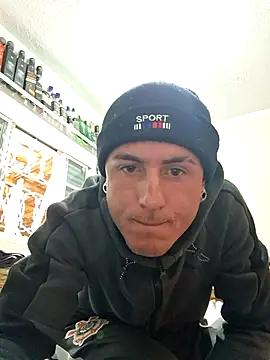 Snapshot of Bottz777 chatting on October 10, 2025, 6:40 pm Bottz777 online show from October 10, 2025, 6:40 pm