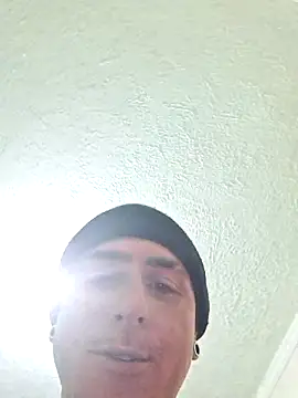 Snapshot of Bottz777 chatting on November 8, 2025, 3:01 pm Bottz777 online show from November 8, 2025, 3:01 pm