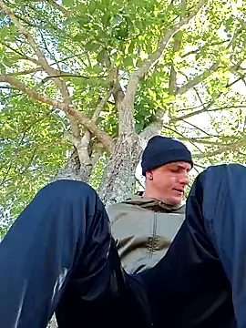 Snapshot of Bottz777 chatting on November 11, 2025, 12:05 pm Bottz777 online show from November 11, 2025, 12:05 pm