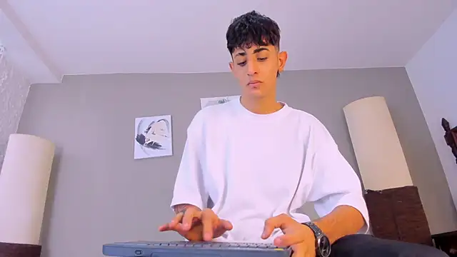 j martony online show from September 23, 2025, 12:19 pm