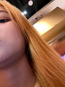 yuki june online show from October 17, 2025, 9:45 am