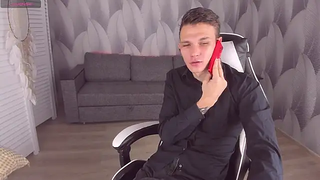 Snapshot of AdamGold01 chatting on November 11, 2025, 8:09 pm AdamGold01 online show from November 11, 2025, 8:09 pm