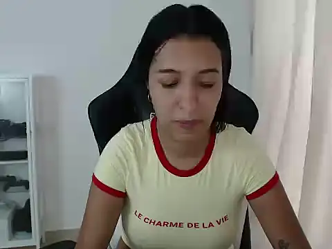 Valerygomez02 online show from May 11, 2026, 8:39 pm