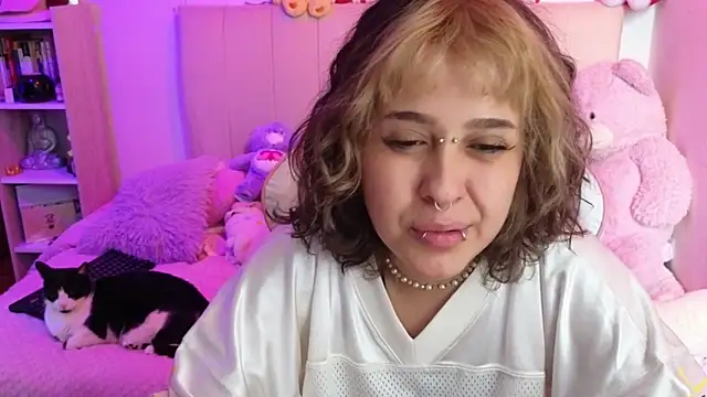 NekoWaifu online show from March 16, 2026, 2:43 pm