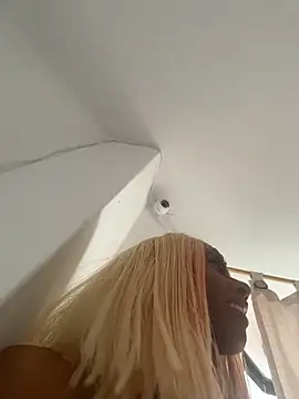 Mara royal online show from February 13, 2026, 6:26 pm