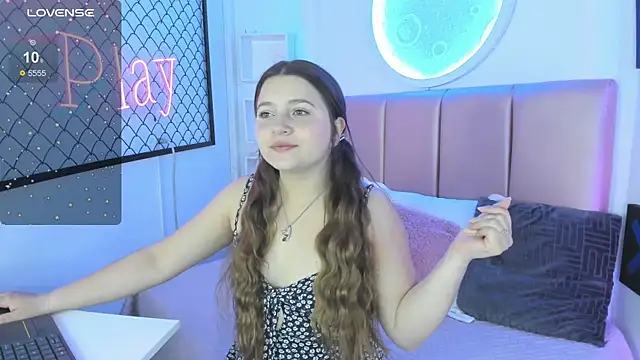 sophiee09  online show from January 10, 2026, 1:35 pm