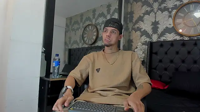 Snapshot of Alan_Smitthy chatting on September 30, 2025, 7:30 pm Alan Smitthy online show from September 30, 2025, 7:30 pm