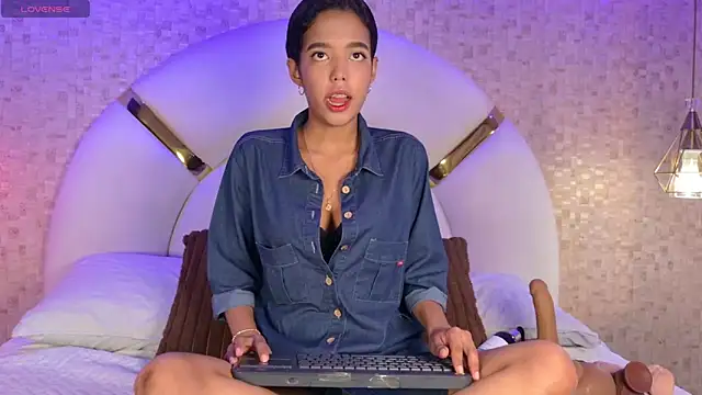 paulina cano online show from October 15, 2025, 7:14 pm