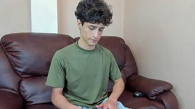 Snapshot of Xam_Collen chatting on December 14, 2025, 5:18 pm Xam Collen online show from December 14, 2025, 5:18 pm