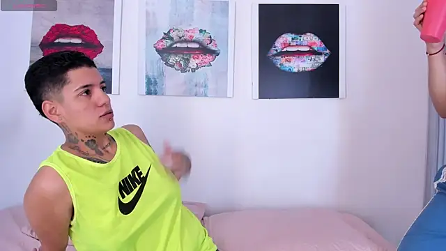 Girls inlove online show from September 27, 2025, 11:48 am