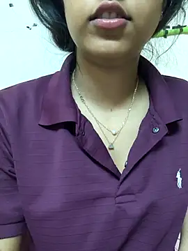 reetika6375 online show from March 16, 2026, 7:29 pm