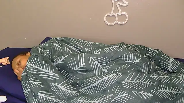 Serafynn online show from January 9, 2026, 12:46 am