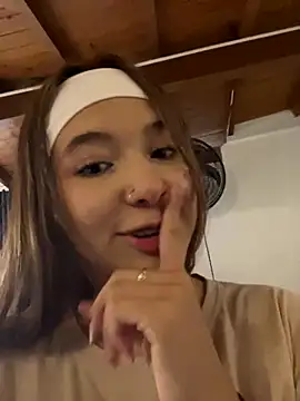 VictoriaSpark online show from October 6, 2025, 12:24 pm