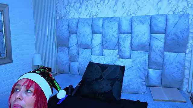 sofiagutierrez   online show from December 19, 2025, 3:13 am