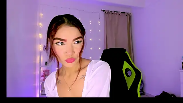 ashlysmith 01 online show from November 30, 2025, 3:21 am