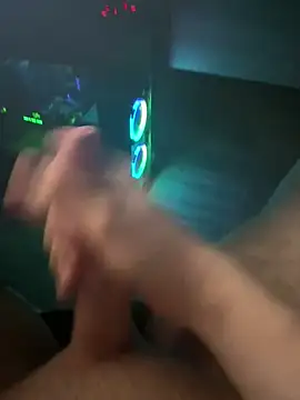 jstntz online show from February 16, 2026, 11:12 pm