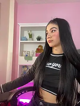 camila1 torres  online show from April 10, 2026, 9:30 pm