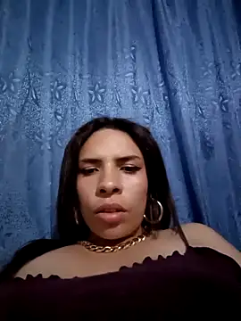 VioletStonee1 online show from September 27, 2025, 2:38 am