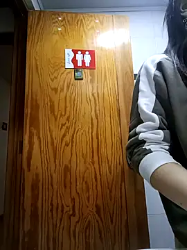 VioletStonee1 online show from November 11, 2025, 7:25 pm