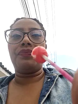 Snapshot of Ebony-Goddess19 chatting on October 7, 2025, 4:15 pm Ebony-Goddess19 online show from October 7, 2025, 4:15 pm