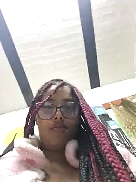 Snapshot of Ebony-Goddess19 chatting on October 24, 2025, 1:24 am Ebony-Goddess19 online show from October 24, 2025, 1:24 am