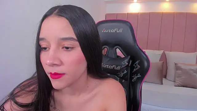 hanna jhonnes online show from September 18, 2025, 12:07 pm