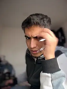 tomy hot20 online show from November 11, 2025, 9:15 pm