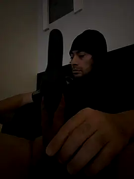 Snapshot of fifthbase007 chatting on November 19, 2025, 5:40 am fifthbase007 online show from November 19, 2025, 5:40 am