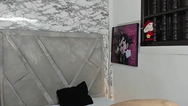 Logan Jhonson online show from October 14, 2025, 3:18 am