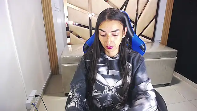 Maily a  online show from January 7, 2026, 2:47 am