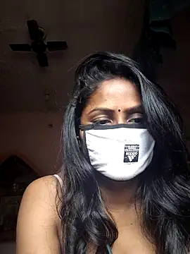 Jasmine Januja online show from October 29, 2025, 10:06 am